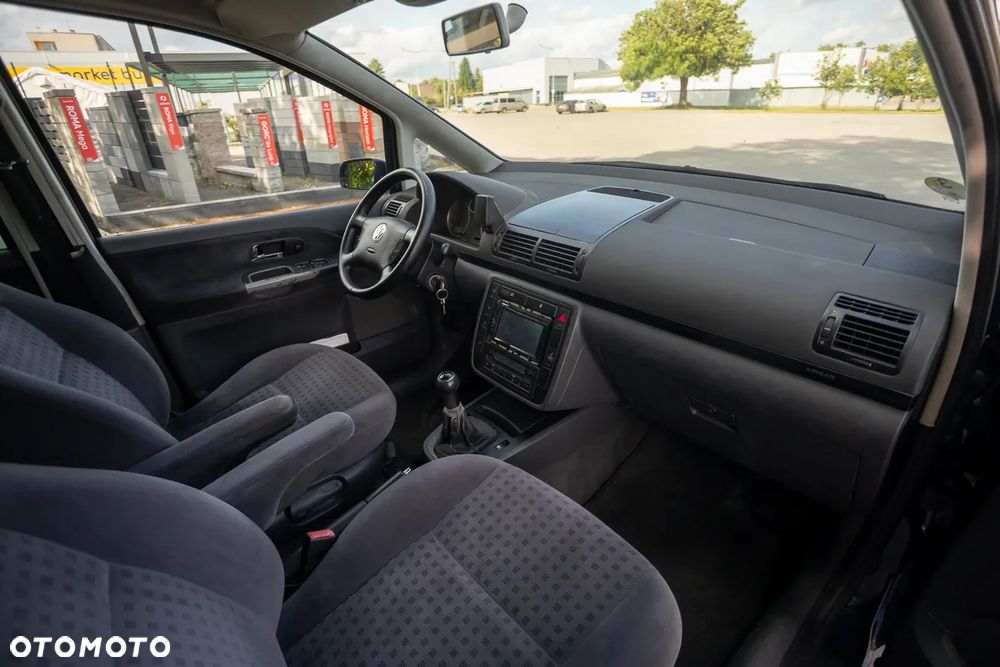 Volkswagen Sharan 1.9 TDI - 23
