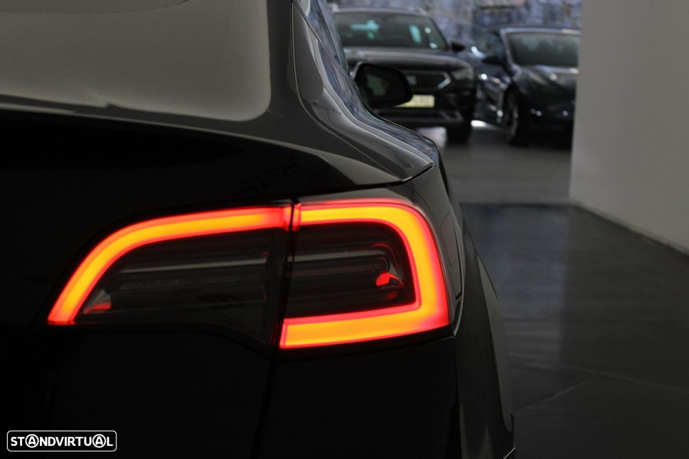 Tesla Model 3 Long Range Tração Traseira - 33