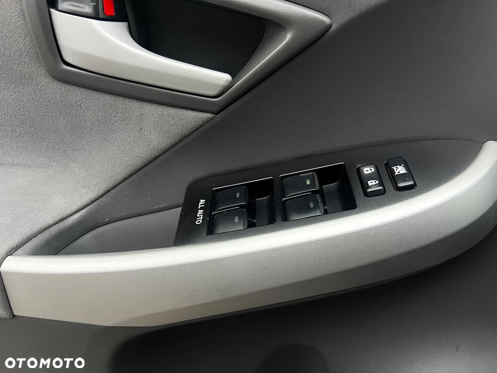 Toyota Prius (Hybrid) Comfort - 10