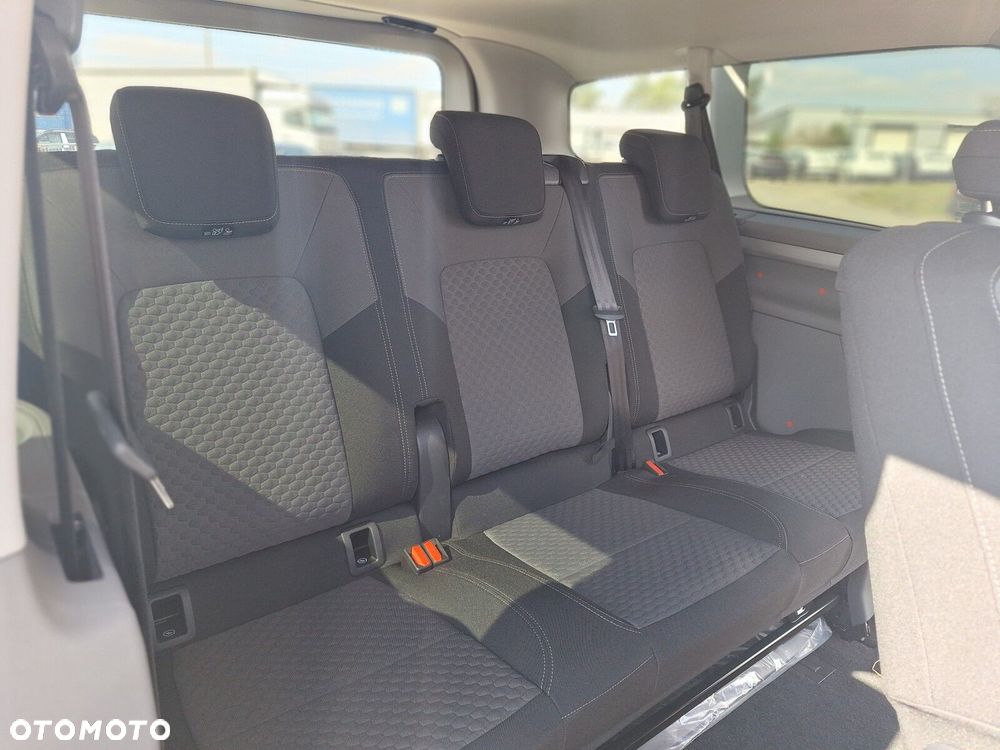 Volkswagen Caravelle - 27