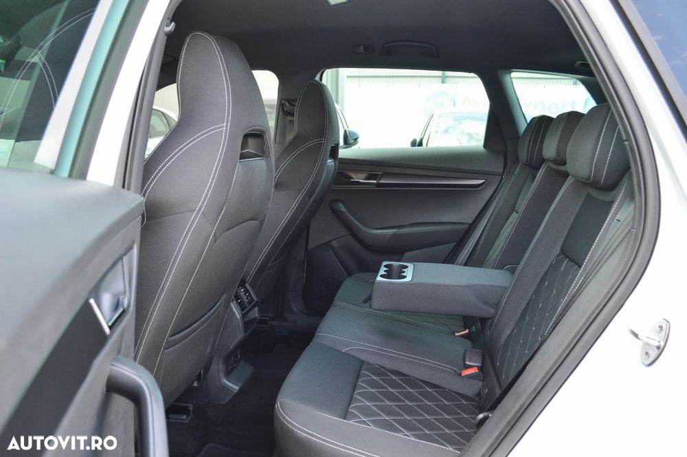 Skoda Karoq 2.0 TDI SCR 4x4 DSG Sportline - 23