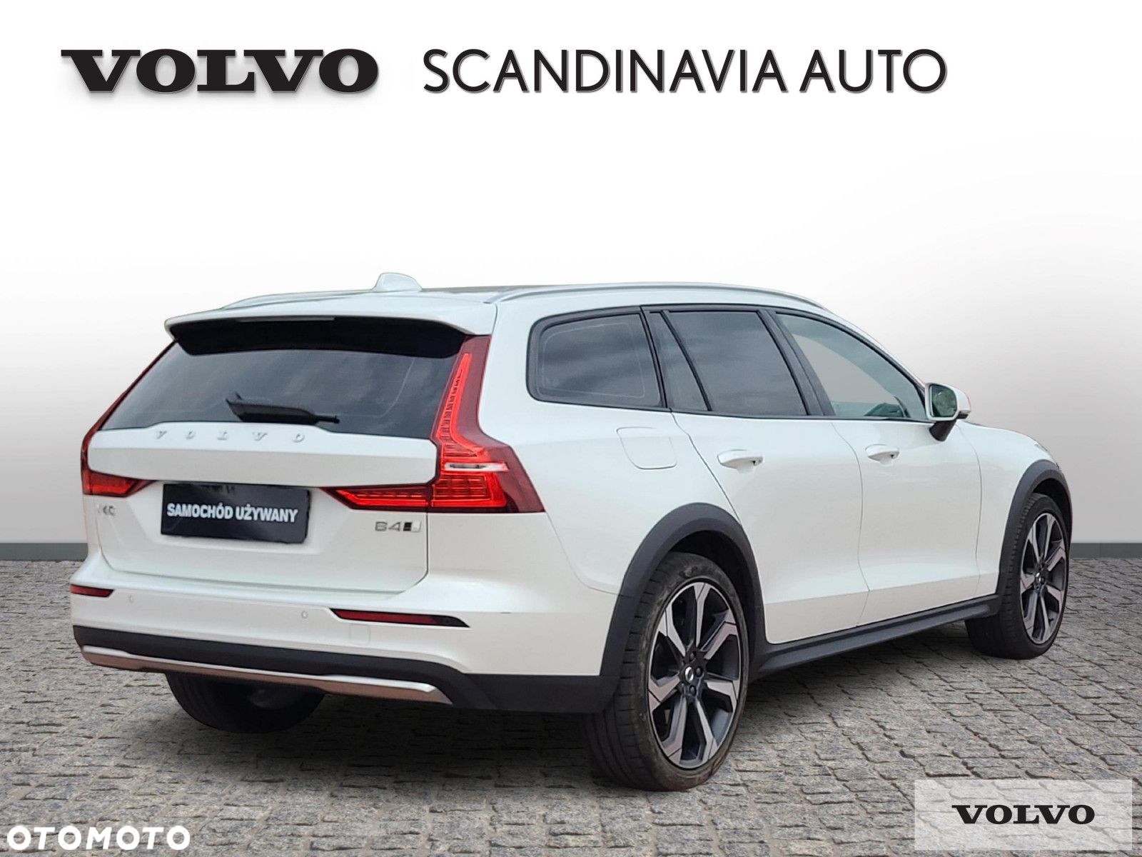 Volvo V60 Cross Country - 5