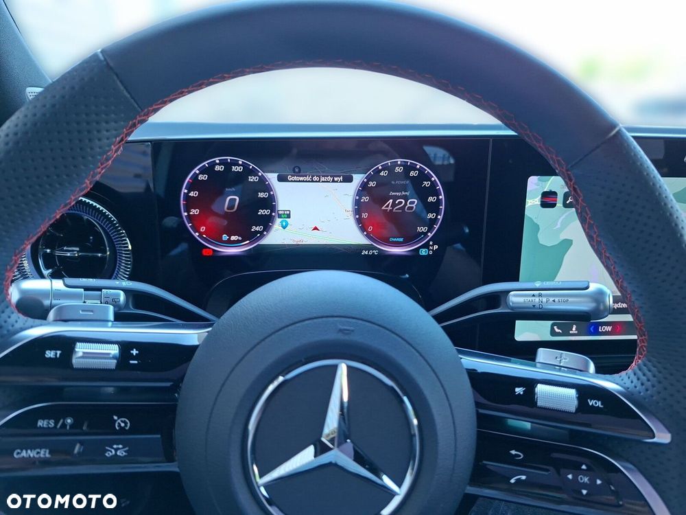 Mercedes-Benz GLB - 25