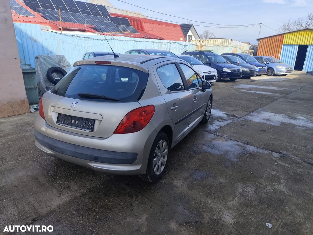 Peugeot 207 75 Filou - 17