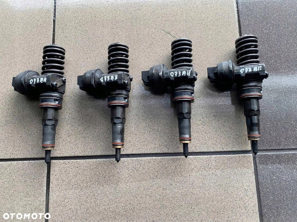 POMPOWTRYSKIWACZ 1.9 TDI 038130073AH VW AUDI SKODA - 2