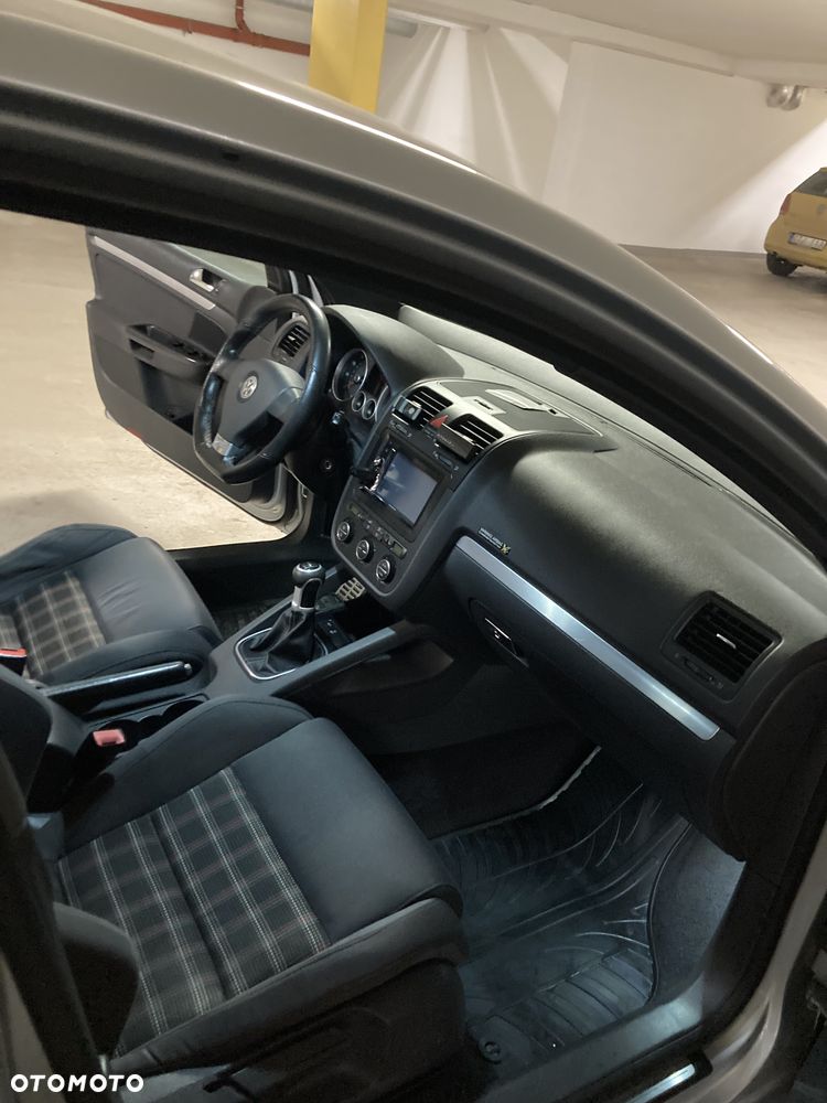 Volkswagen Golf 2.0 TSI GTI - 8
