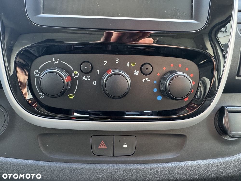 Renault TRAFIC L2 MAXI LONG - 24