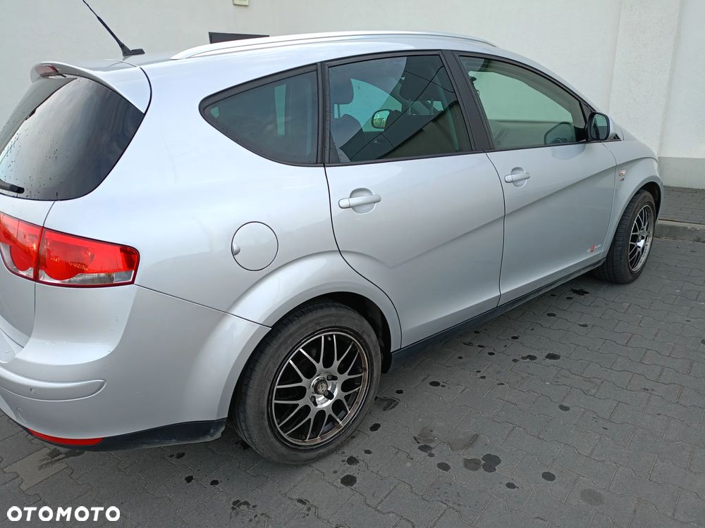 Seat Altea XL 2.0 TDI CR DPF Style - 5