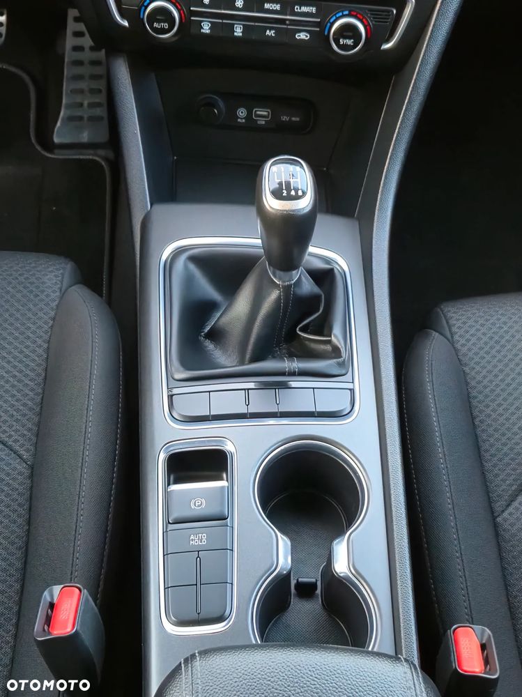 Kia Optima 1.7 CRDI M - 33
