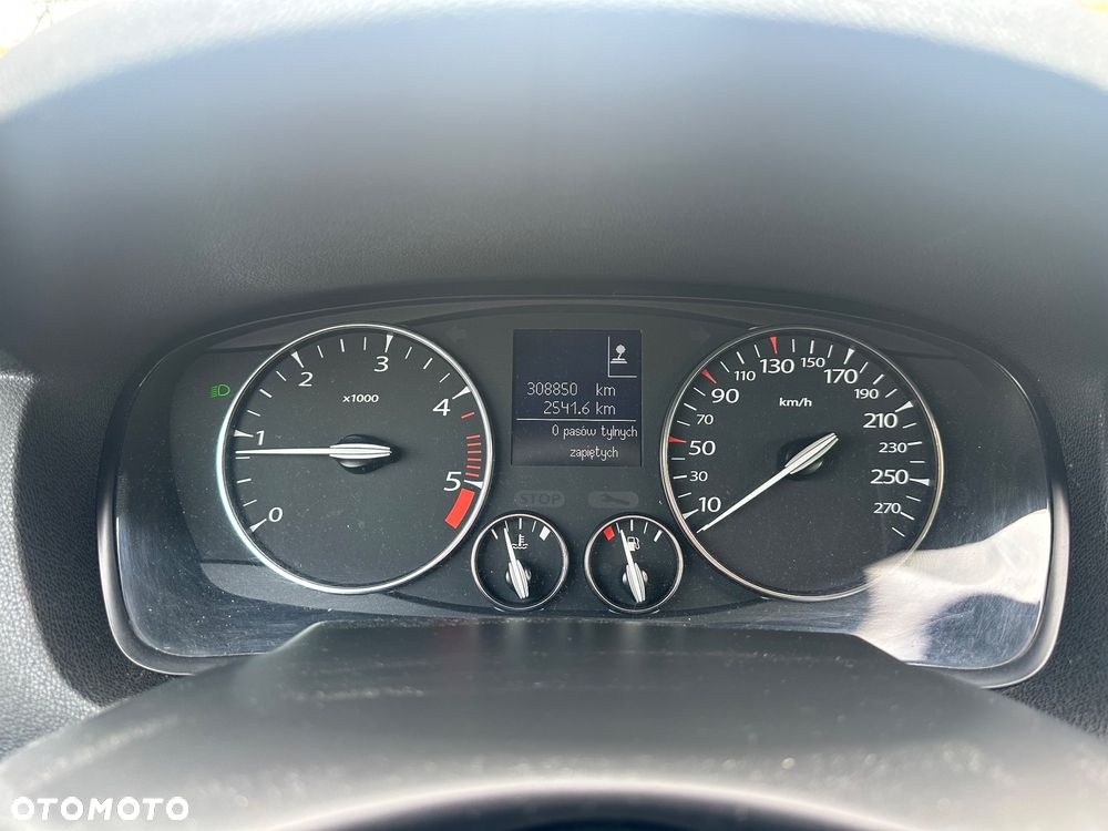 Renault Laguna 2.0 DCi Expression - 18