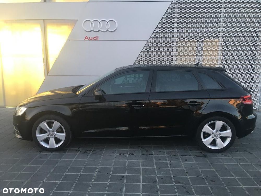 Audi A3 Sportback - 8
