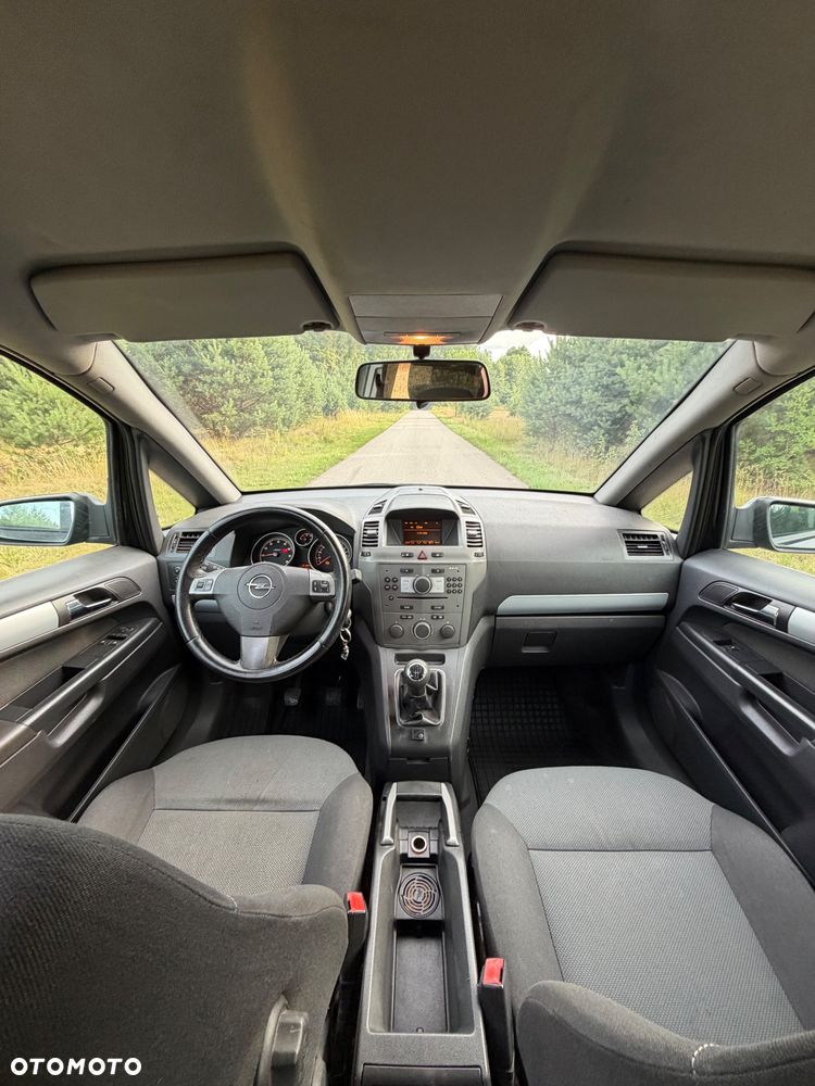 Opel Zafira 1.6 16V Comfort - 7