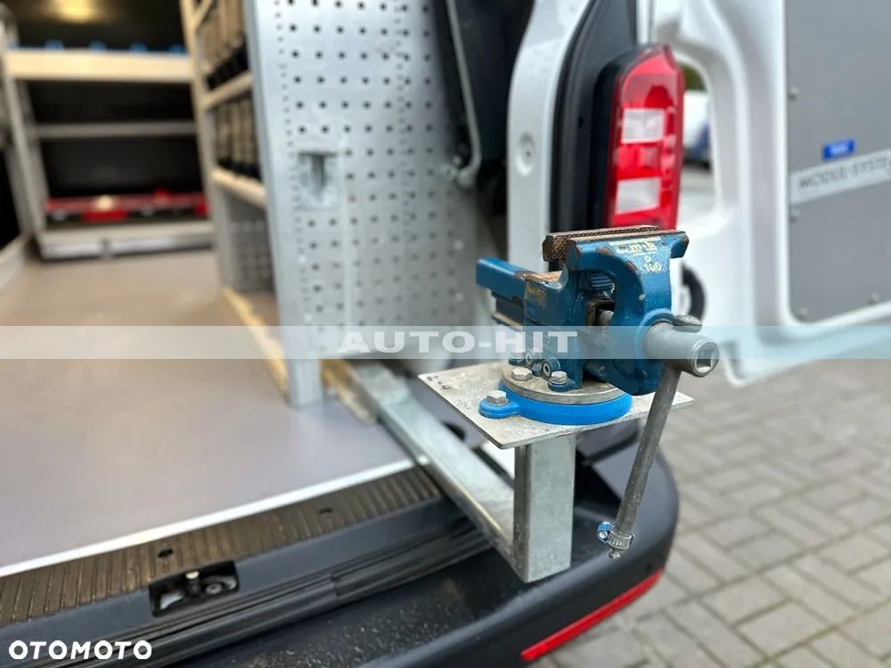 Volkswagen Transporter - 16