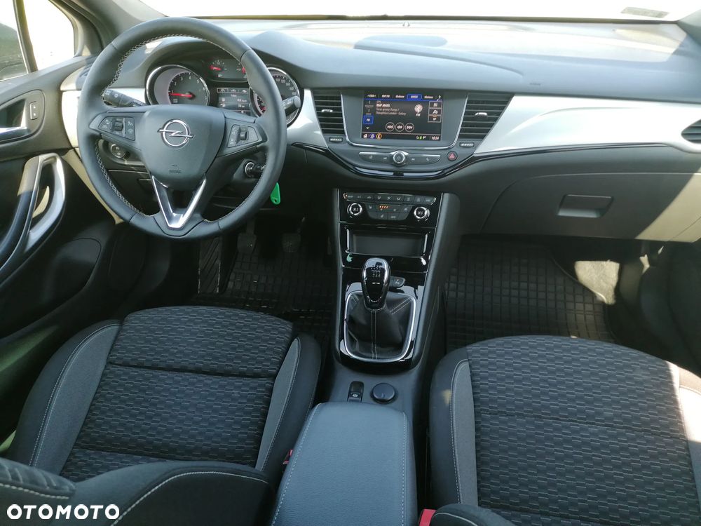 Opel Astra 1.2 T GS Line S&S - 19