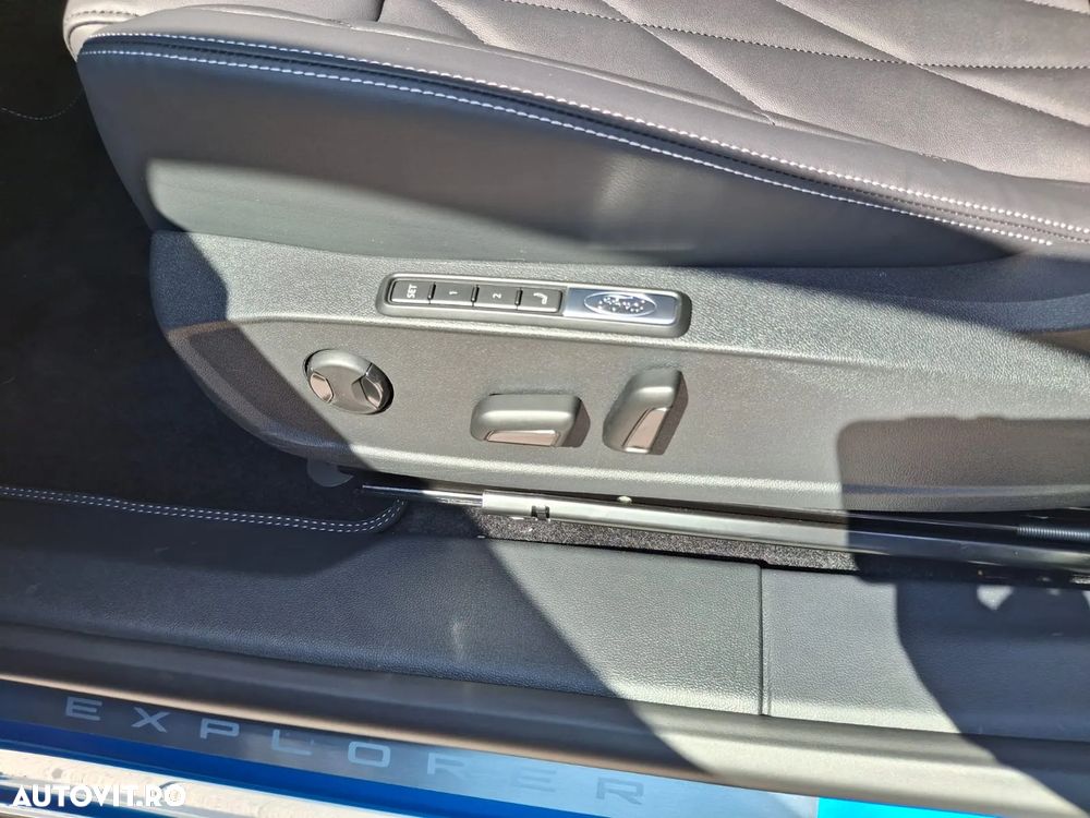 Ford Explorer AWD 79 kWh Extended Range Premium - 16