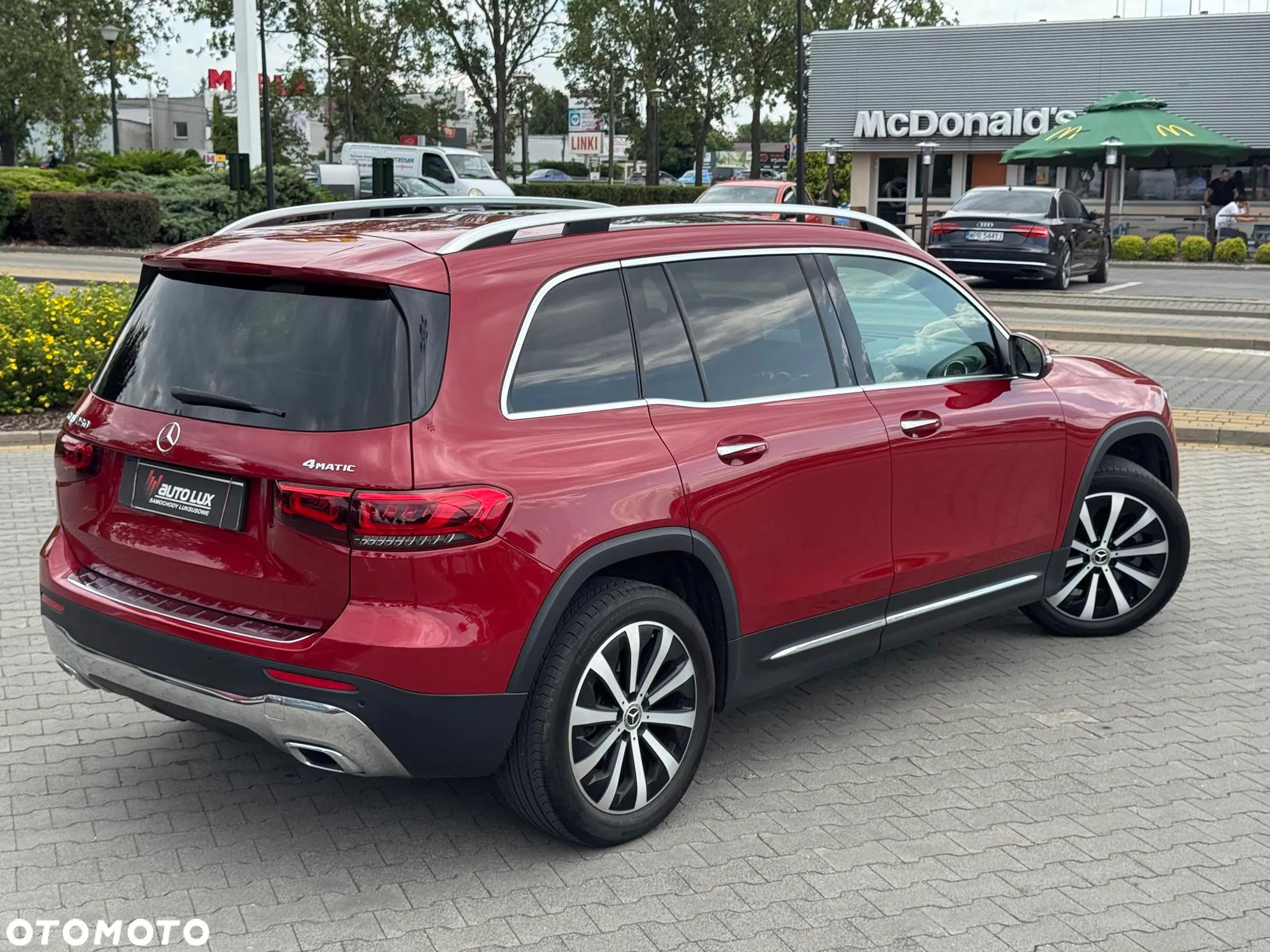 Mercedes-Benz GLB 250 4-Matic 8G-DCT - 5