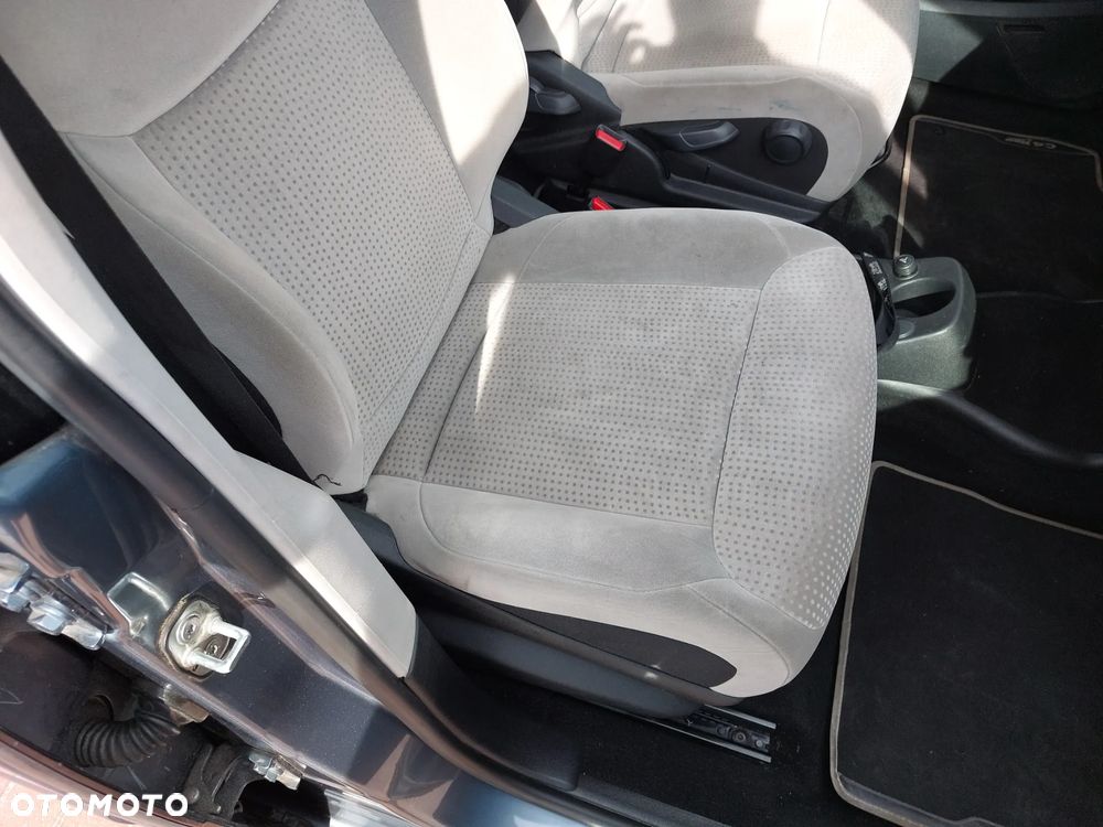 Citroën C4 Grand Picasso 2.0 HDi FAP Exclusive - 23
