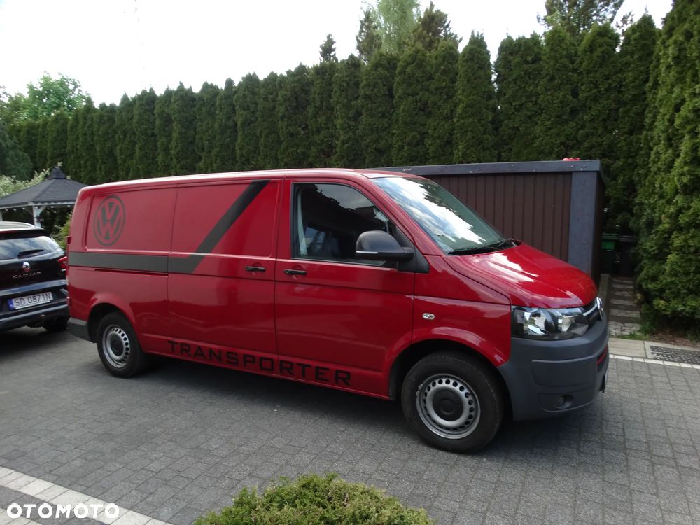 Volkswagen Transporter - 1