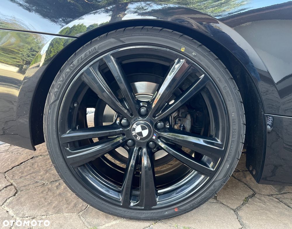 BMW Seria 3 325i Cabrio - 11