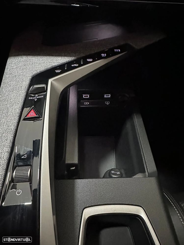 Peugeot 5008 1.2 Hybrid GT e-DCS6 - 20