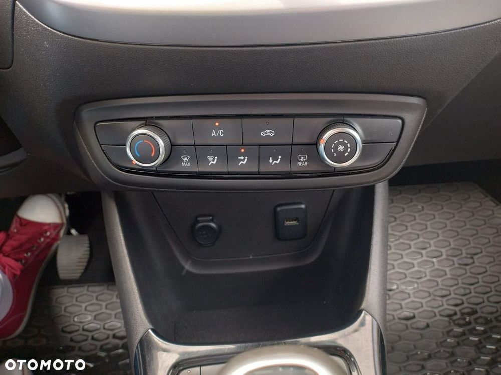 Opel Crossland 1.2 T Edition - 20
