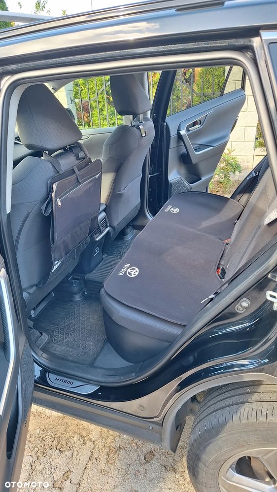 Toyota RAV4 - 8