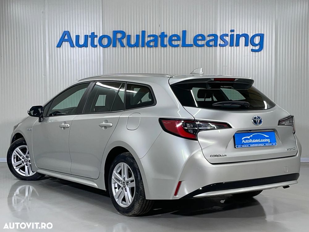 Toyota Corolla 1.8 Hybrid Business Edition - 4