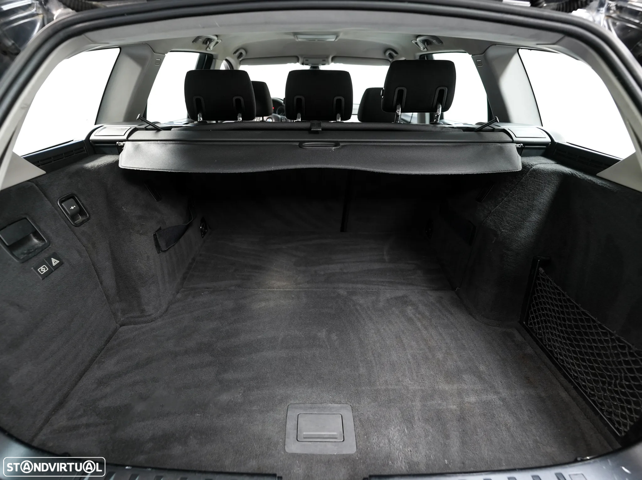 BMW 320 d Touring Exclusive - 14