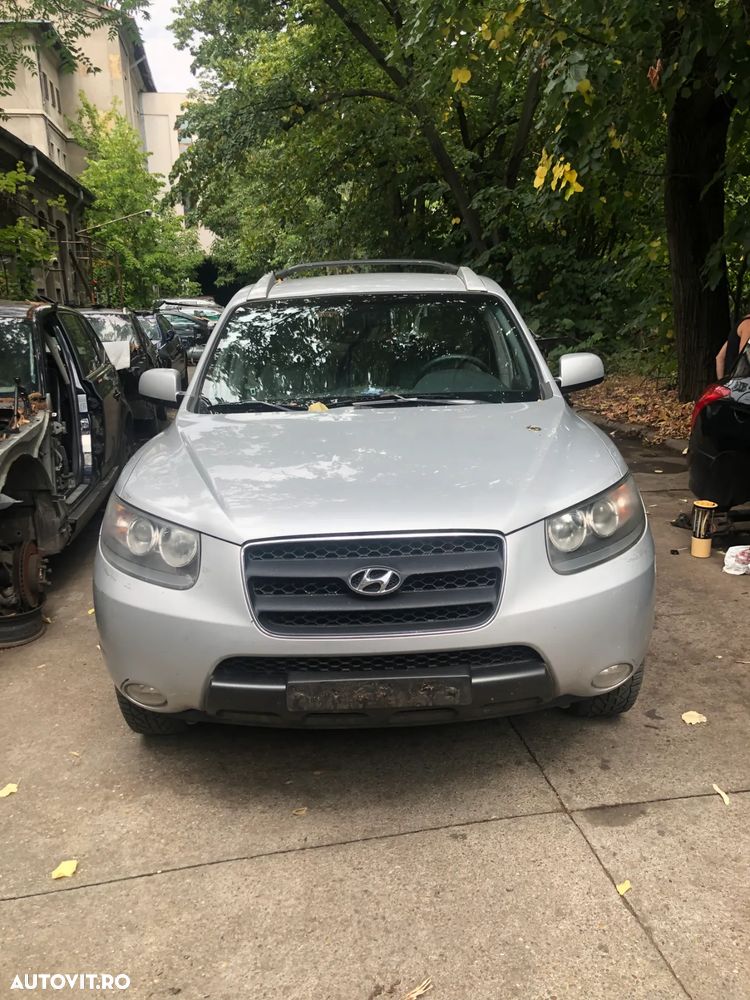 Dezmembrez Hyundai Santa Fe 2 gri argintiu 2,2 diesel cutie manuala 2007 - 10