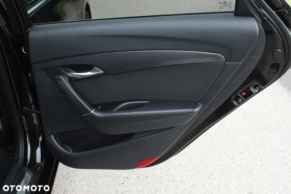 Hyundai i40 Kombi 1.7 CRDi DCT Premium - 34