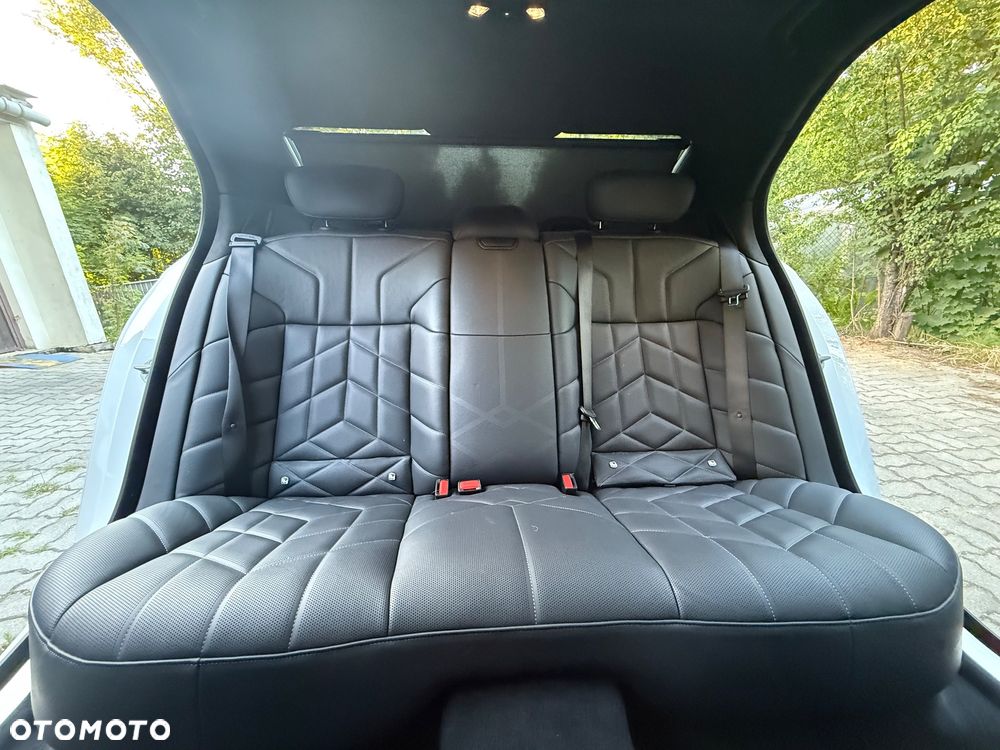 BMW Seria 7 - 12