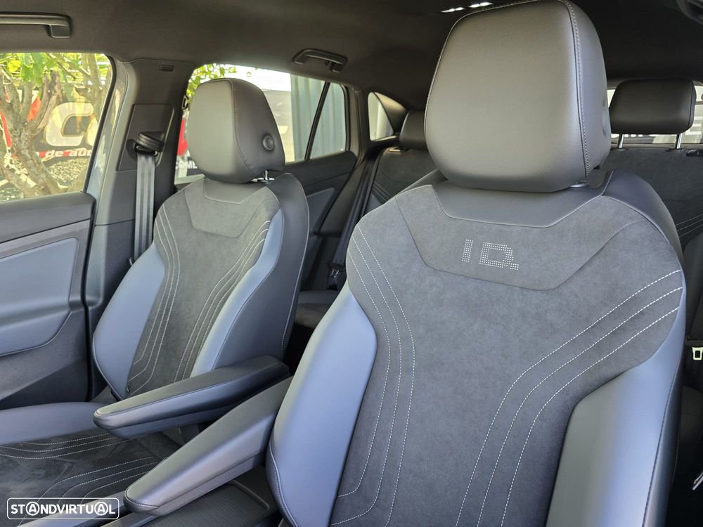 VW ID.4 77 kWh Pro Black Style - 23