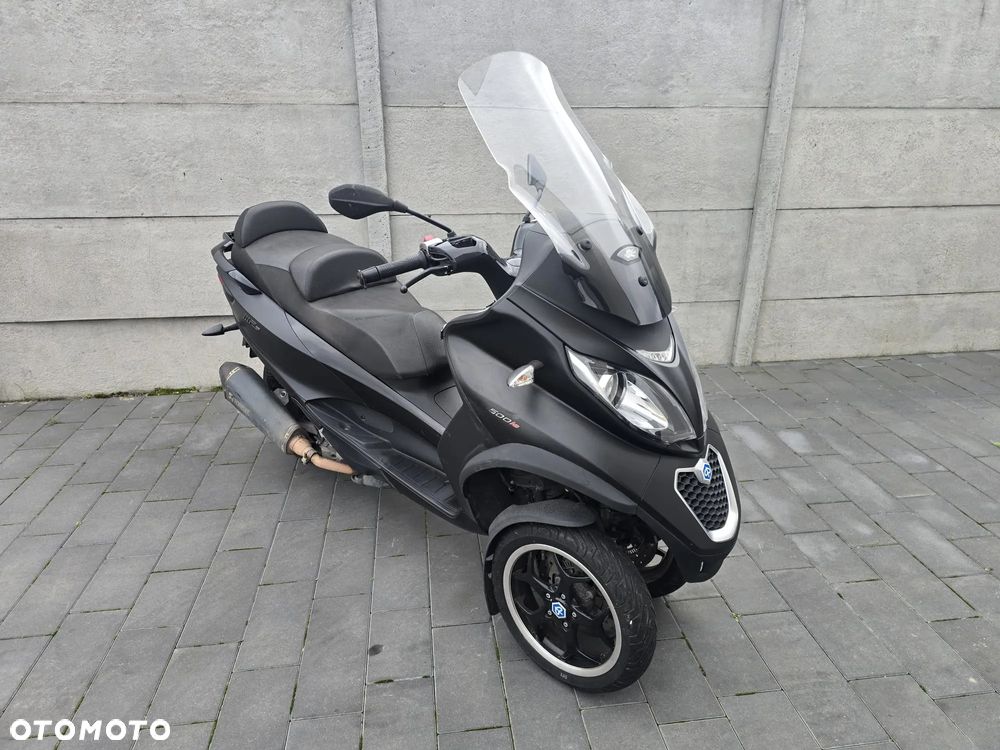 Piaggio MP-3 - 12