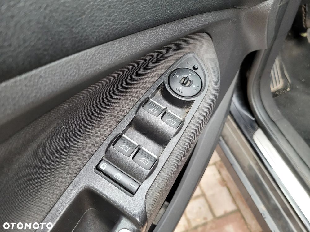 Ford Grand C-MAX - 14