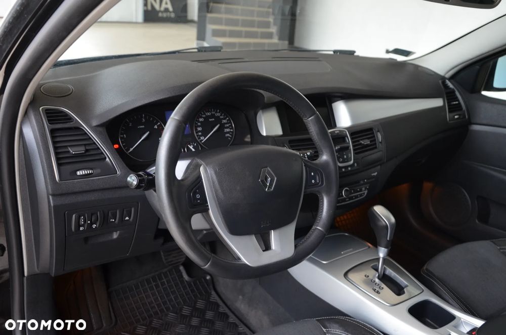 Renault Laguna 2.0 DCi FAP Initiale - 23