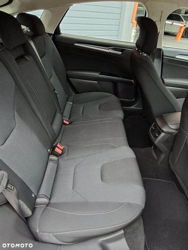 Ford Mondeo 2.0 TDCi STart-Stopp PowerShift-Aut Titanium - 11