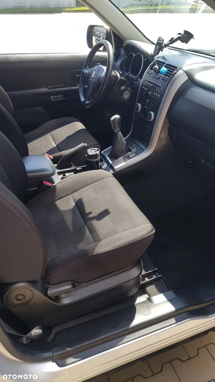 Suzuki Grand Vitara - 19
