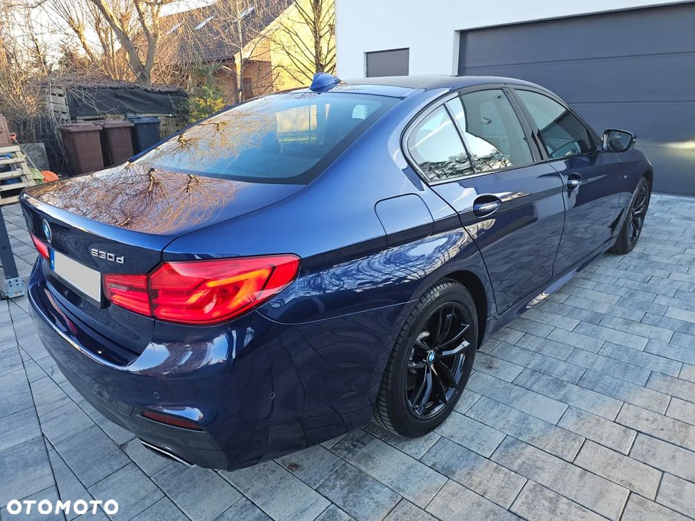 BMW Seria 5 530d xDrive Sport Line sport - 2
