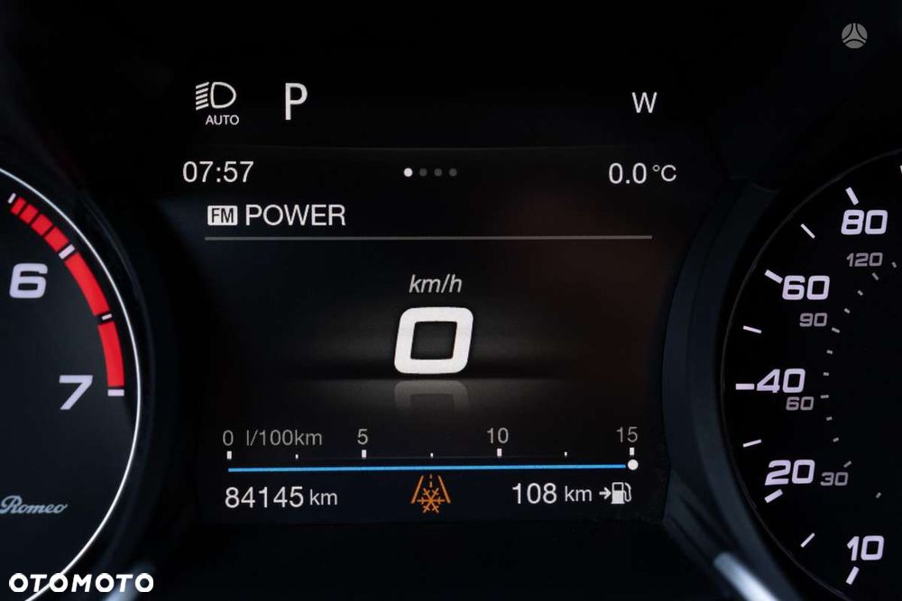 Alfa Romeo Giulia 2.0 Turbo 16V AT8 Veloce - 13