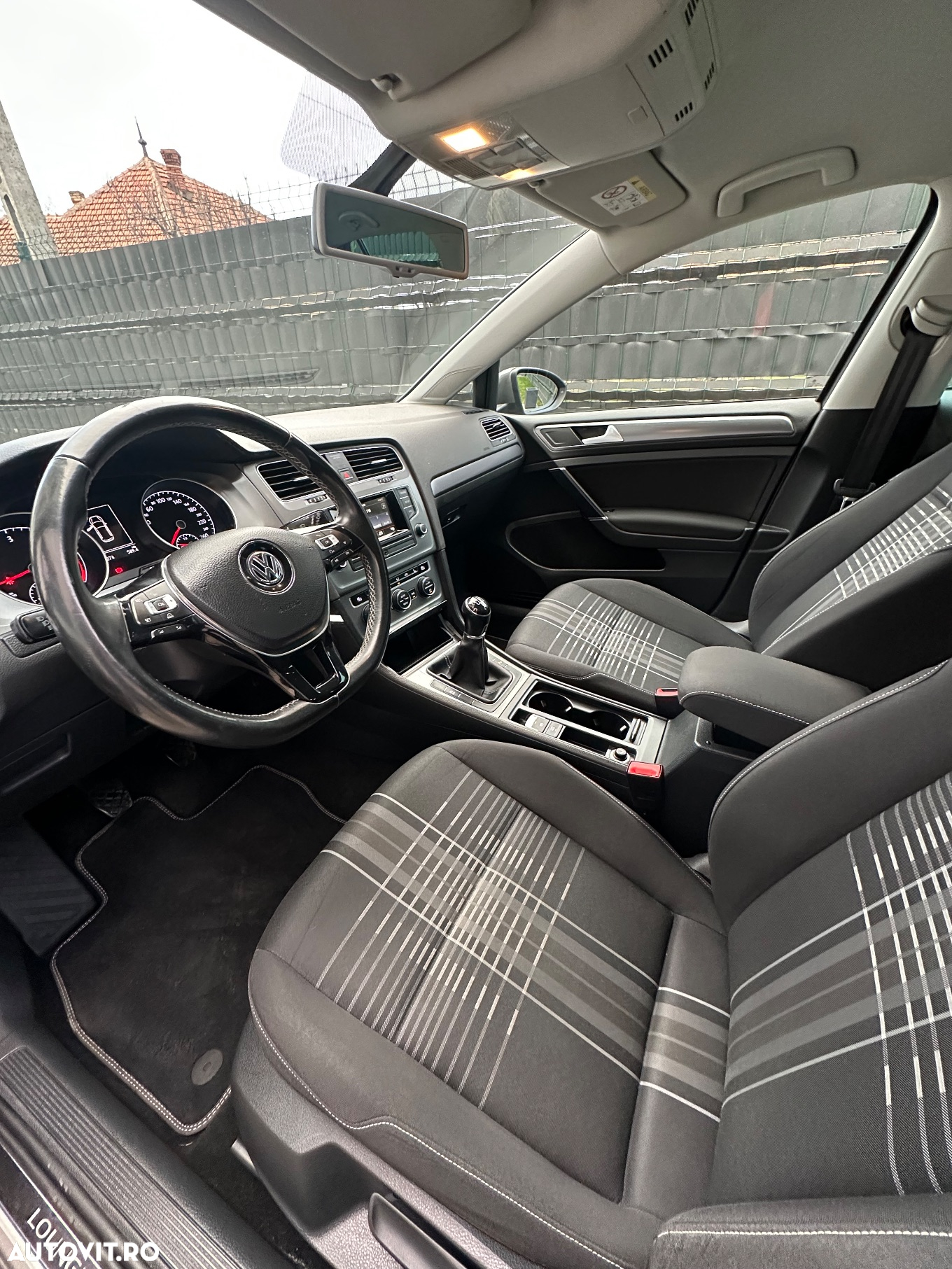 Volkswagen Golf 1.6 TDI BMT Highline - 11
