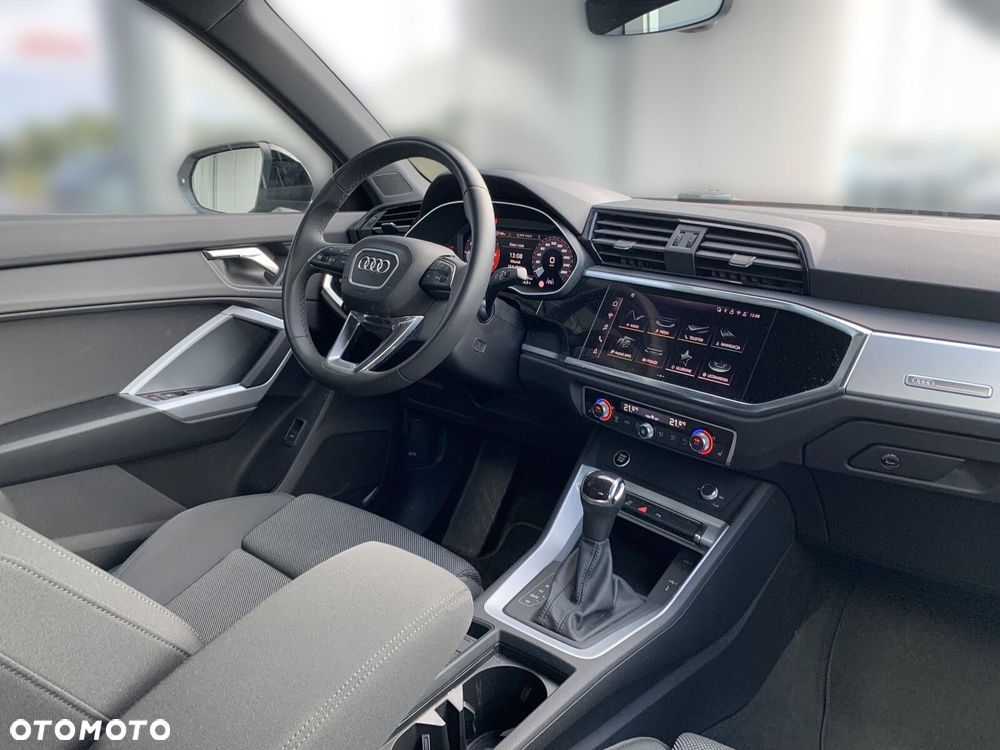 Audi Q3 - 16