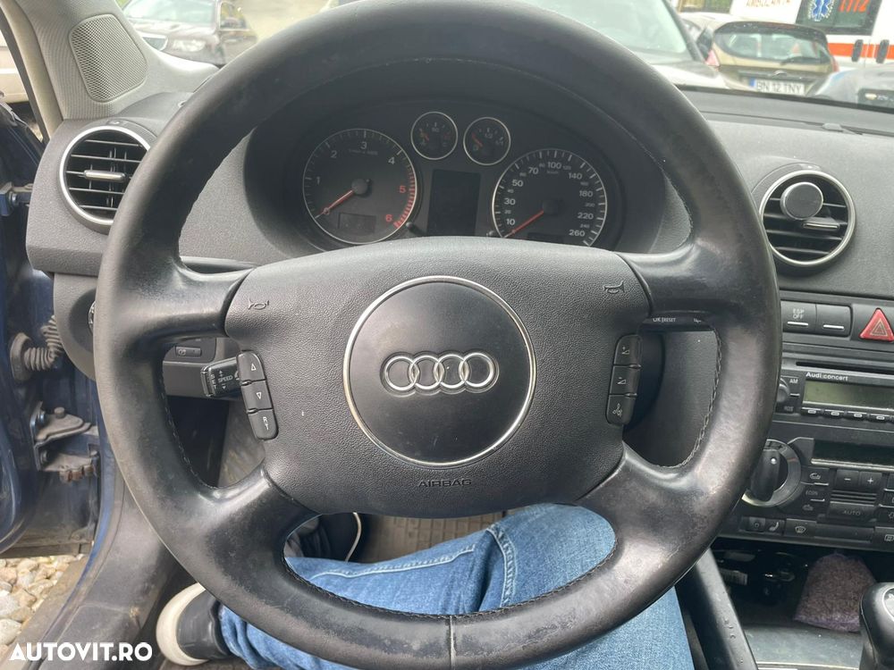 Audi A3 2.0 TDI DPF Ambiente - 19