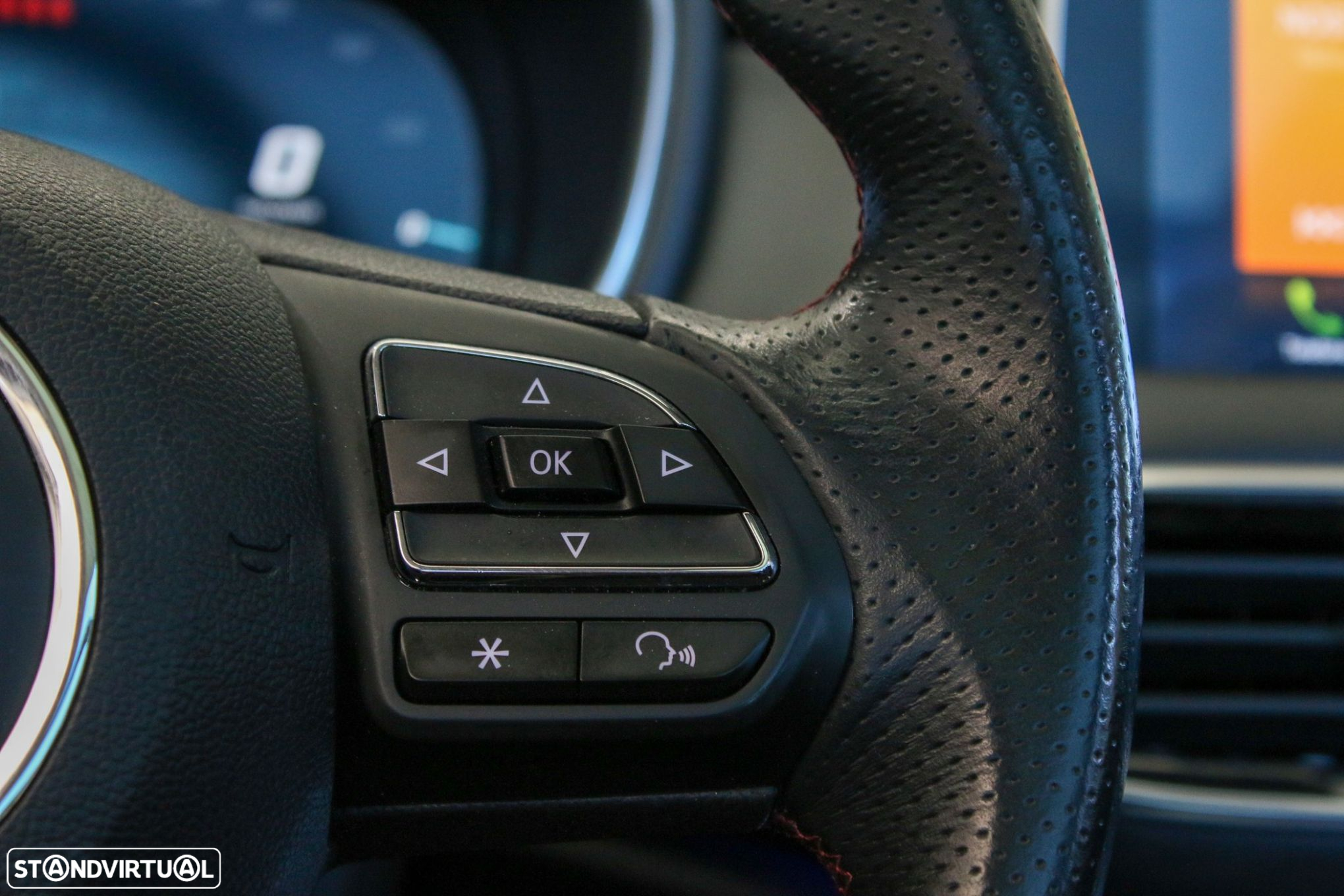 MG EHS 1.5 T-GDI Plug-in Hybrid Luxury - 27