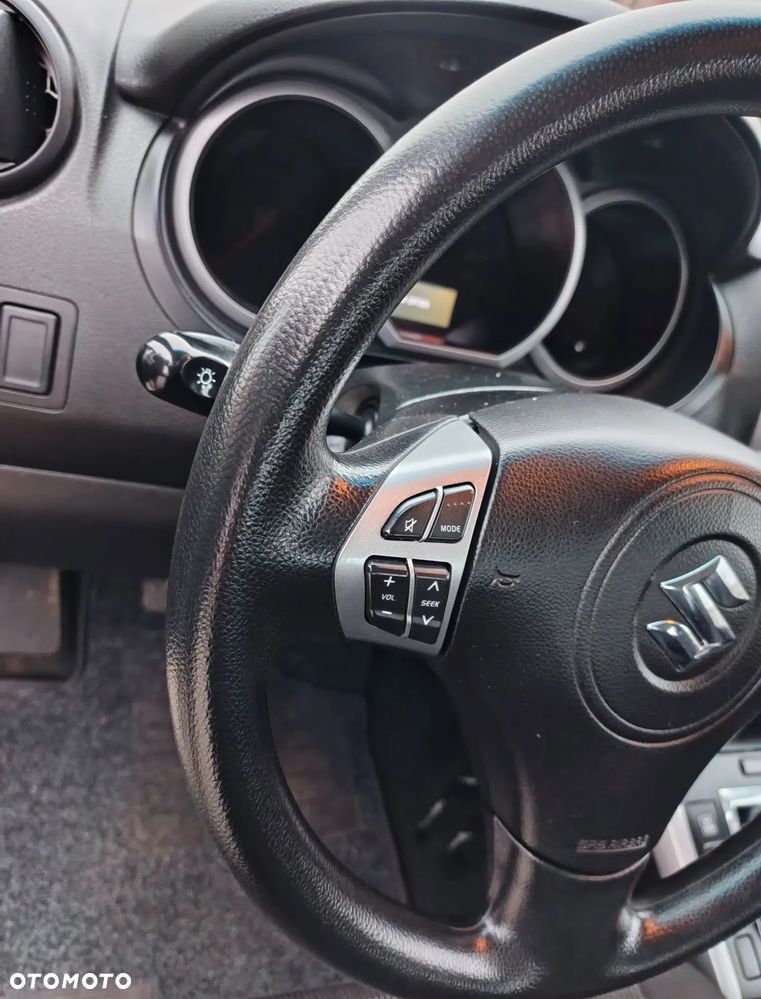 Suzuki Grand Vitara 1.6 Comfort - 16