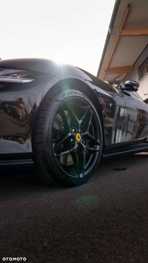 Ferrari Roma - 9