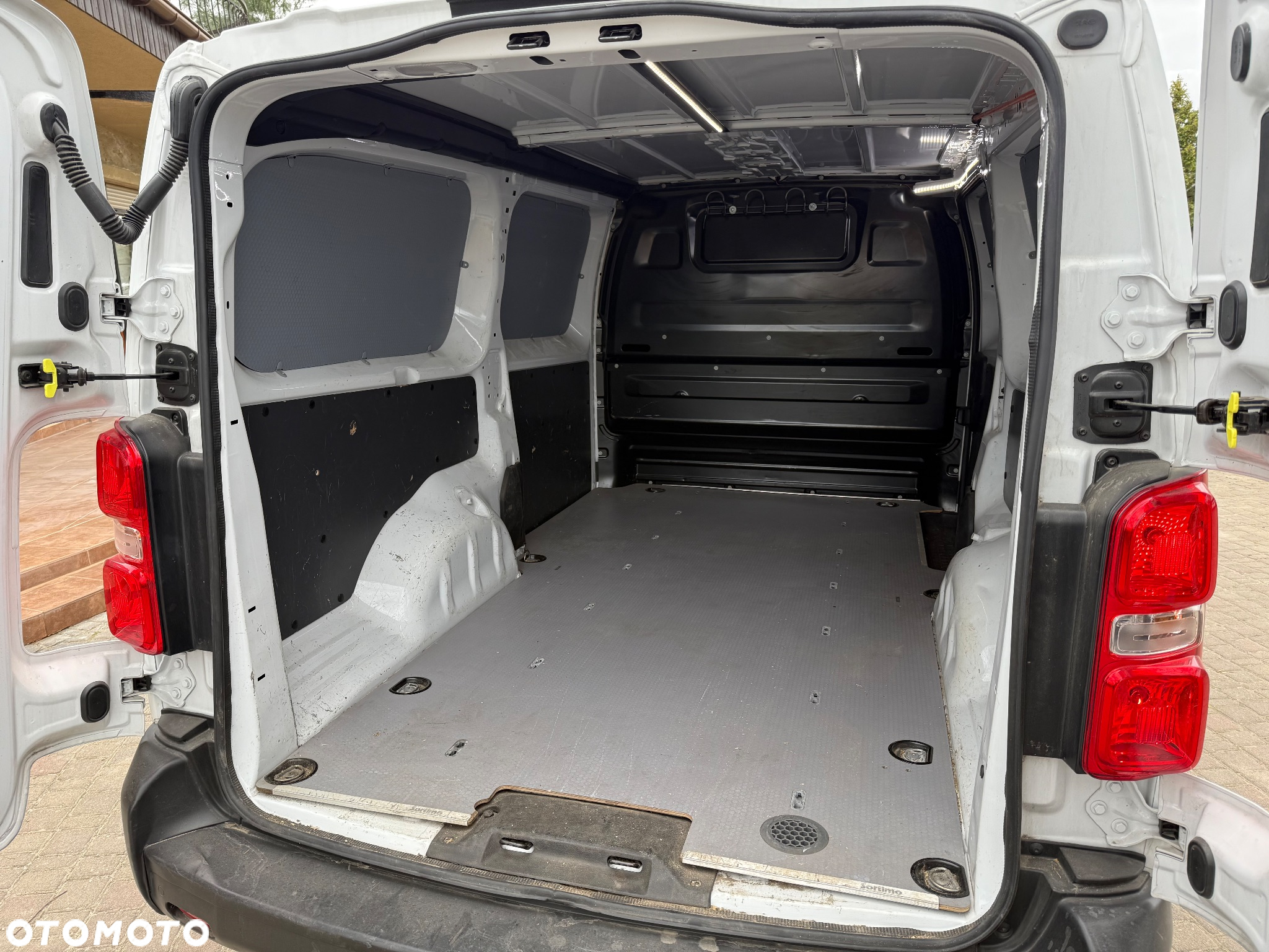 Opel VIVARO - 29
