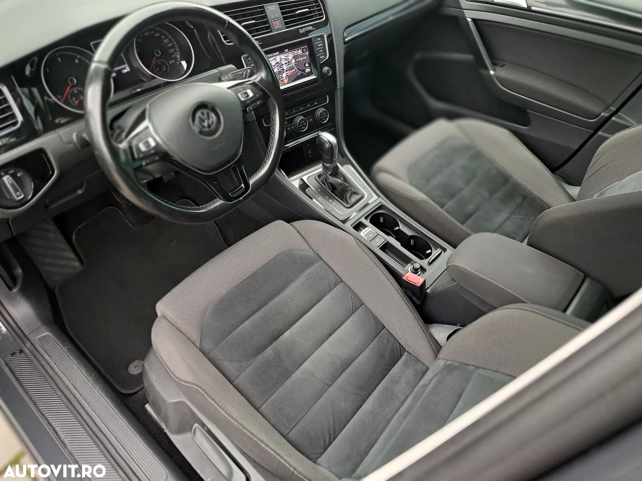 Volkswagen Golf 2.0 TDI DPF BMT DSG Highline - 14