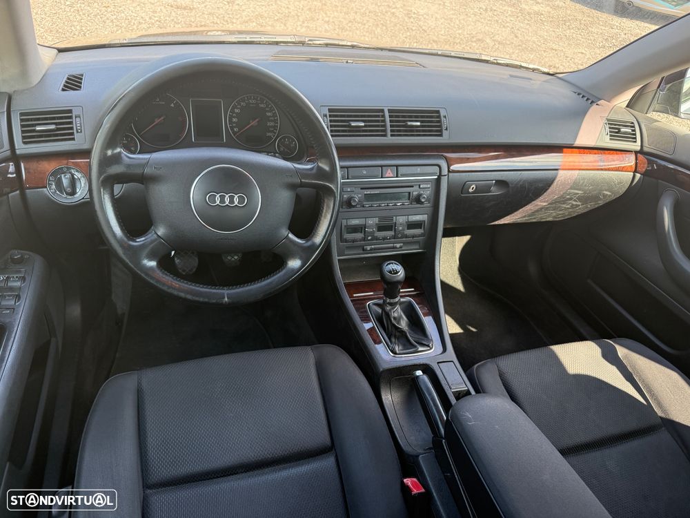 Audi A4 1.9 TDI m5 - 8