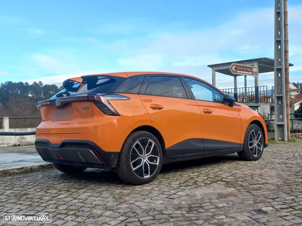 MG MG4 64 kWh Luxury - 3