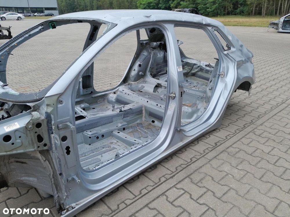 AUDI A3 8Y 5D SPORTBACK PRÓG SŁUEPK LEWY LZ7G - 4